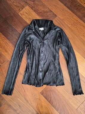 Pleated Button Down Long Sleeve Shirt Size S
